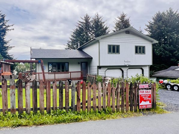916 Thorsheim St, Kodiak, AK 99615