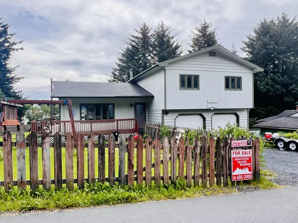916 Thorsheim St, Kodiak, AK 99615