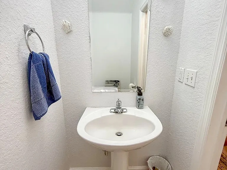2508 SW 35th Pl #T117 — Photo 11