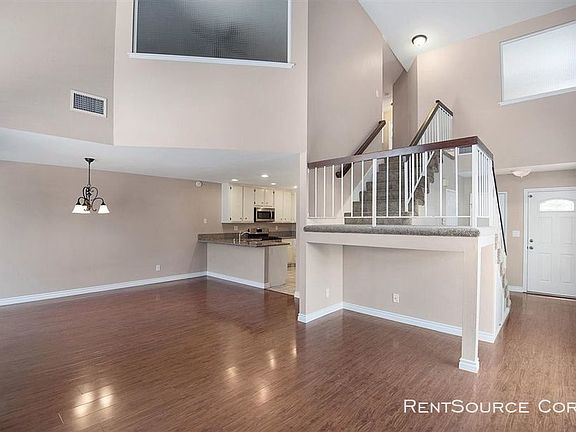 4th image of 25930 Pueblo Dr