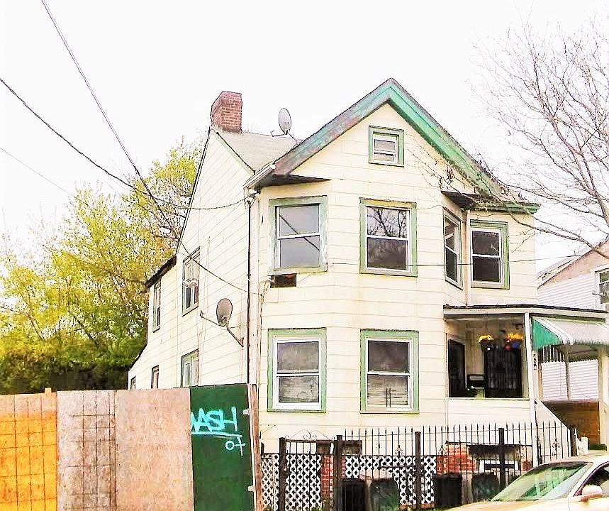 1st image of 424 Saint Marks Pl