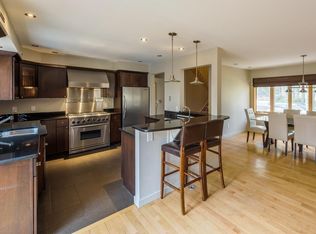 15 Amherst Rd, Leverett, MA 01054