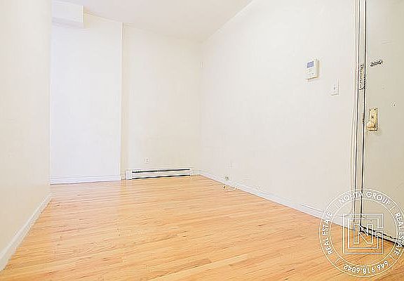 2nd image of 36 Orchard St Bsmt 2
