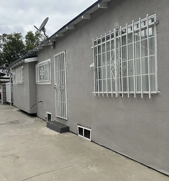 1116 N Ardmore Ave — Photo 15