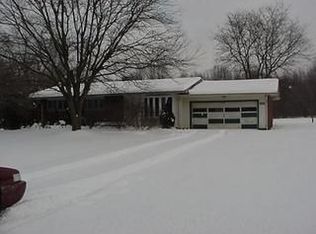 861 S Center World, Leavittsburg, OH 44430