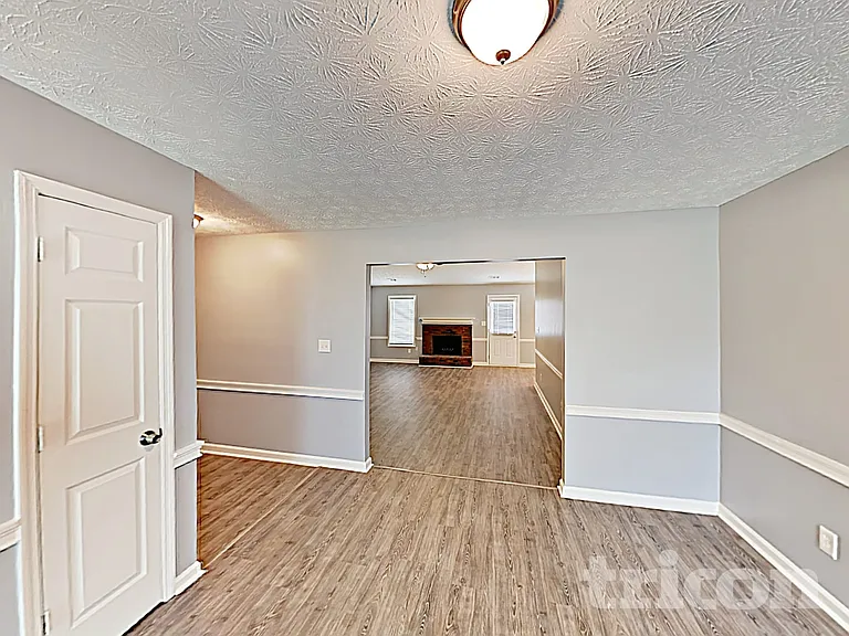 105 Daileys Plantation Dr — Photo 3