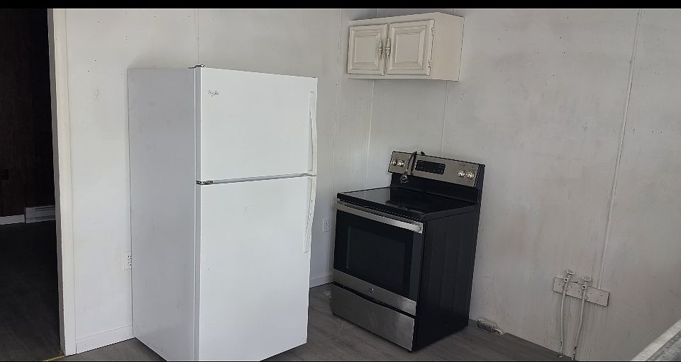 1st image of 236 S Oak St #3