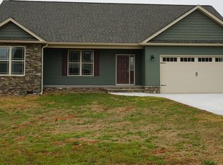 218 Windy Meadows Ln, West Union, SC 29696