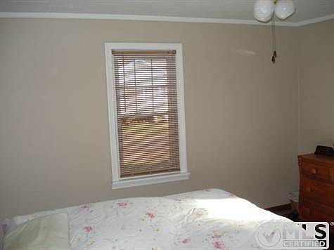 4th image of 315 Pine Ave