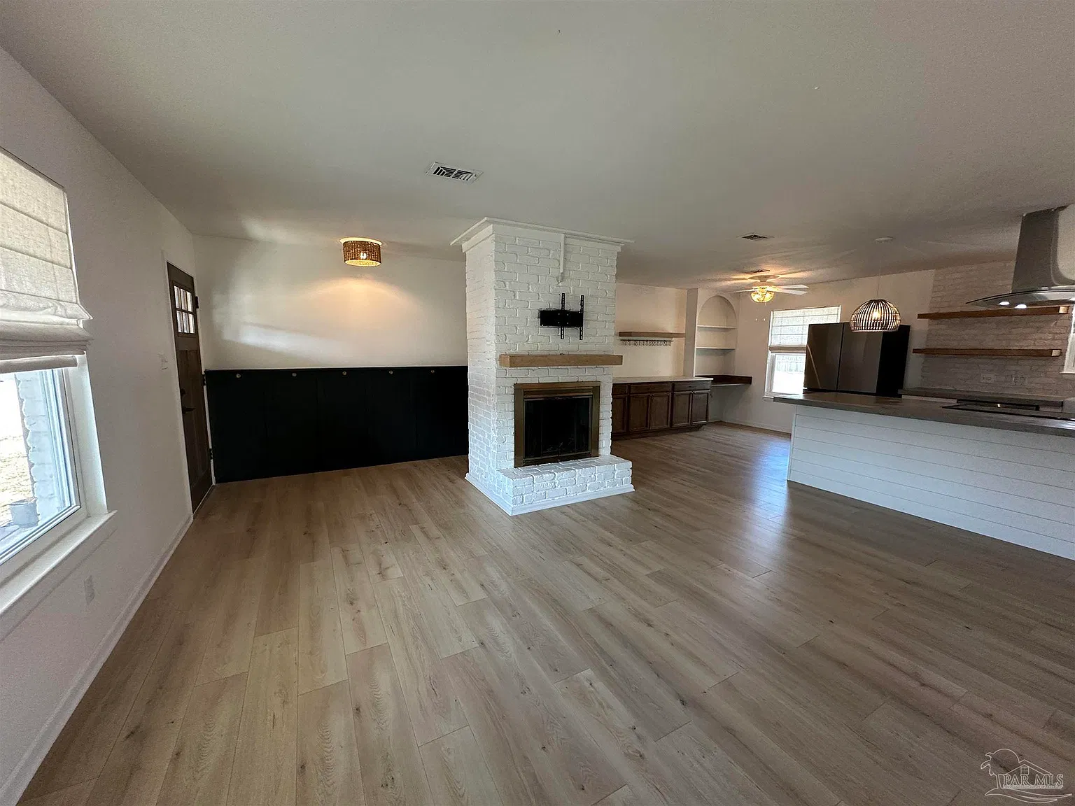 3 bed, 1400 sqft, $1,950 — Photo 3