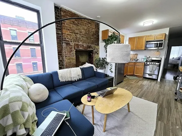 412 Douglass Street image 1 of 15