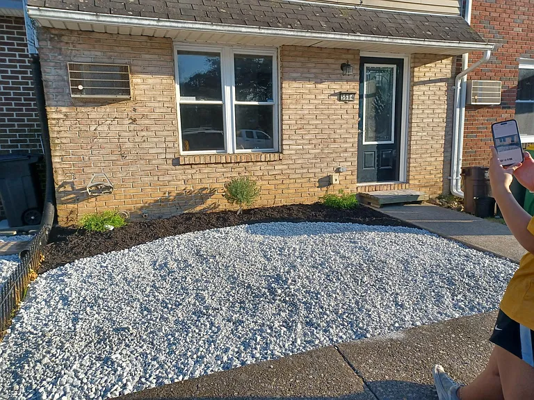 5684 Greens Dr — Photo 11
