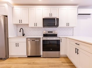 28 S Main St #1F, Pennington, NJ 08534