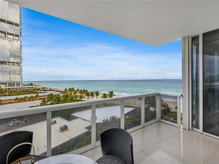 18201 Collins Ave #902 — Photo 1