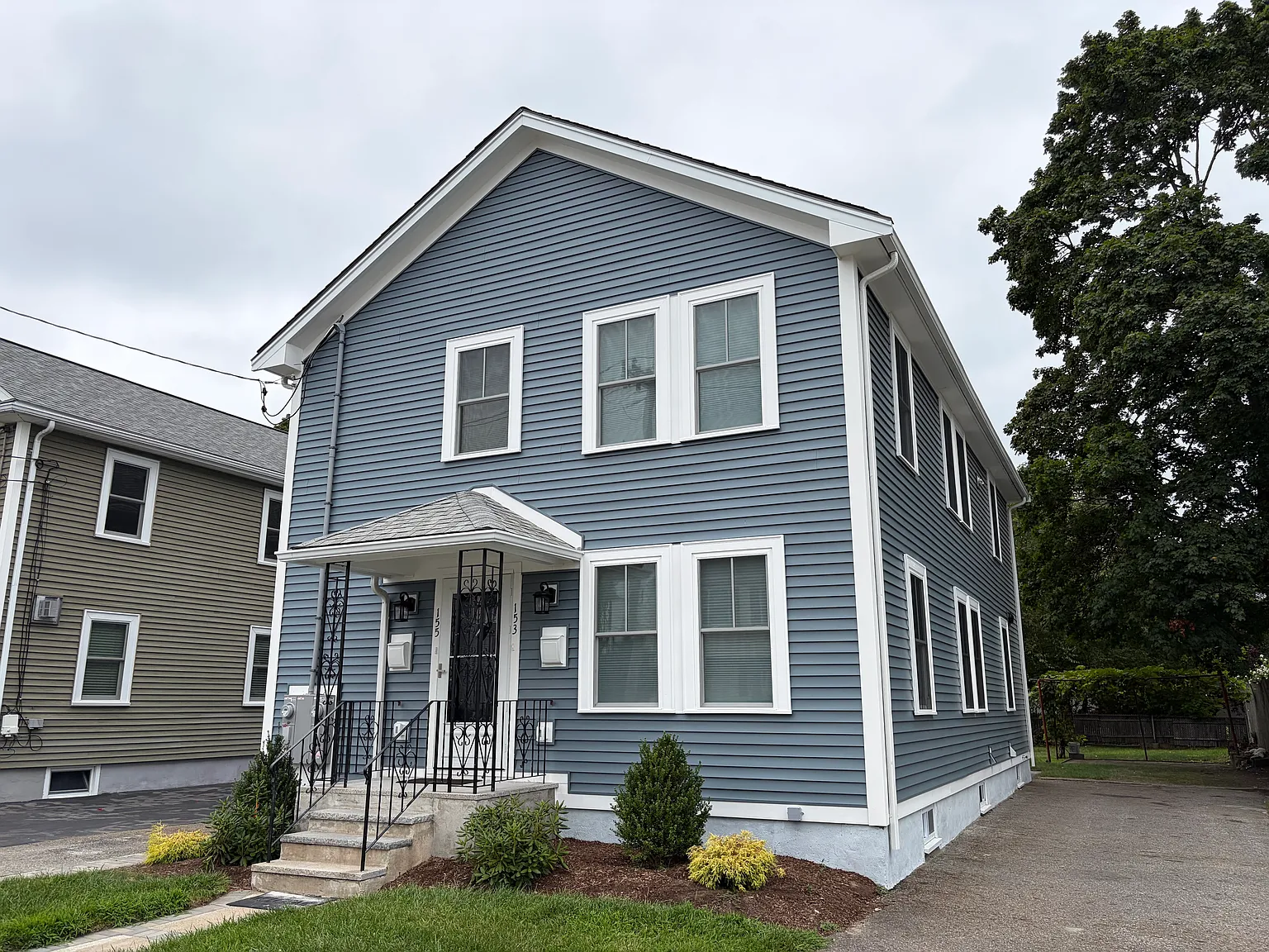 2 bed, 1100 sqft, $3,000 — Photo 1