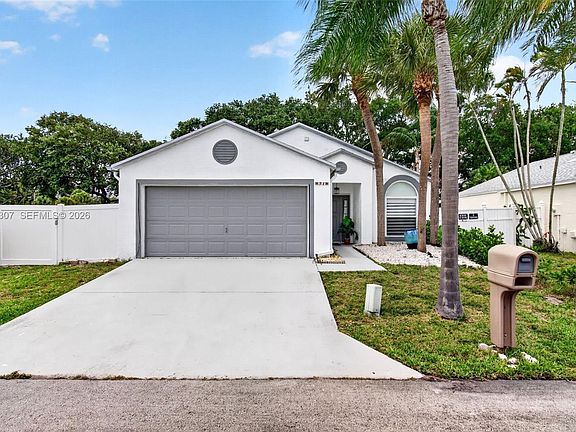 5th image of 31 Bentwater Cir