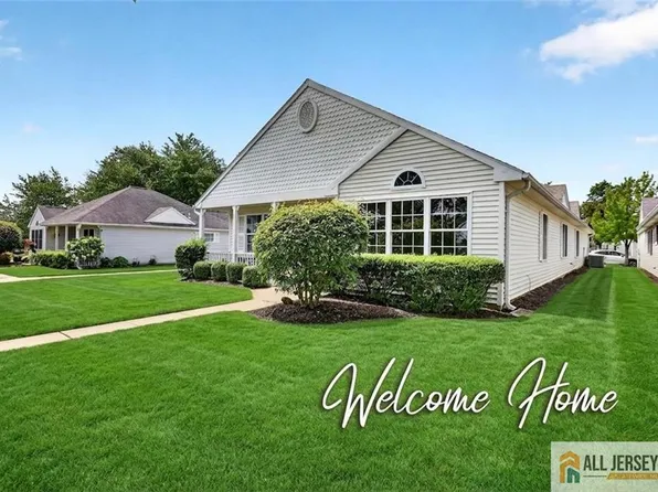 102 Waterside Blvd, Monroe Township, NJ 08831