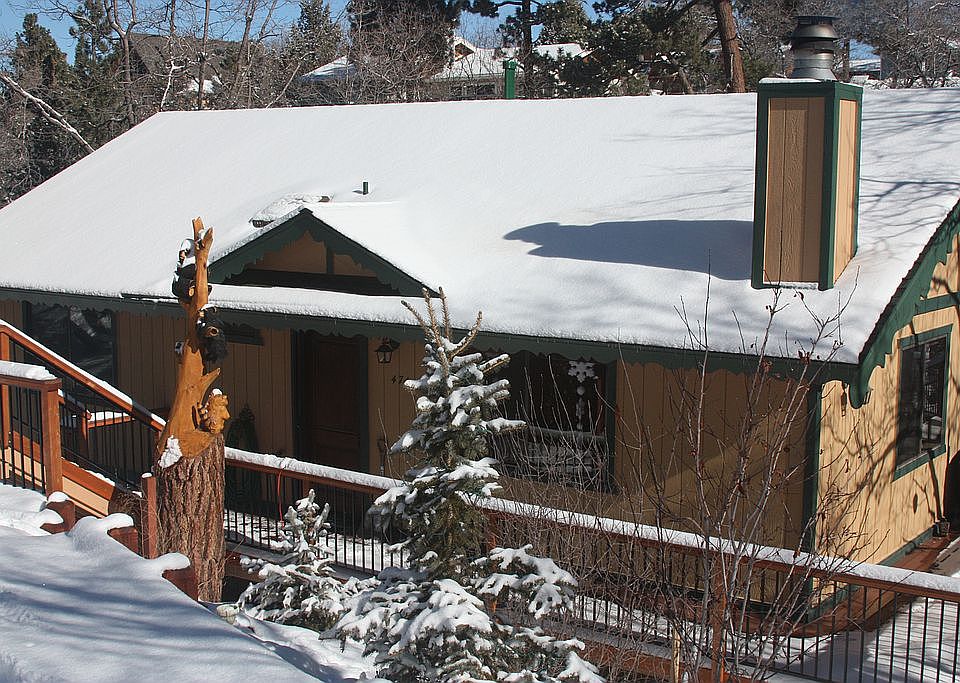 1st image of 474 Villa Grove Ave
