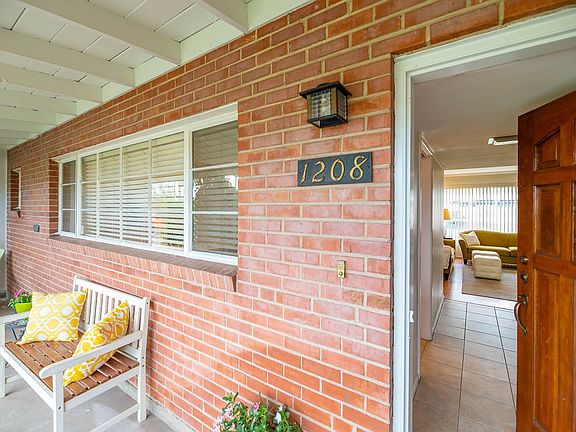 1208 E Cambridge Ave, Phoenix, AZ 85006