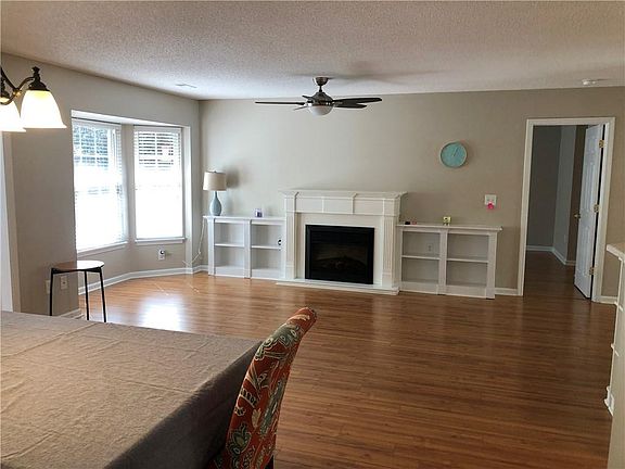 Living area with Fireplace