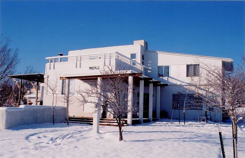 entry in the snow
