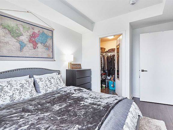 4th image of 223 Saint Clair Ave W #707