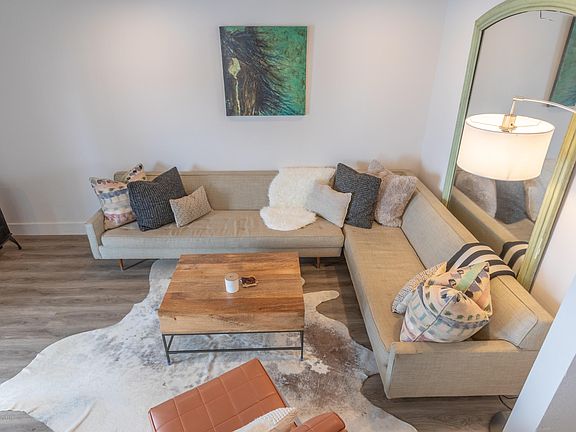 2nd image of 205 Nelson Dr APT 9