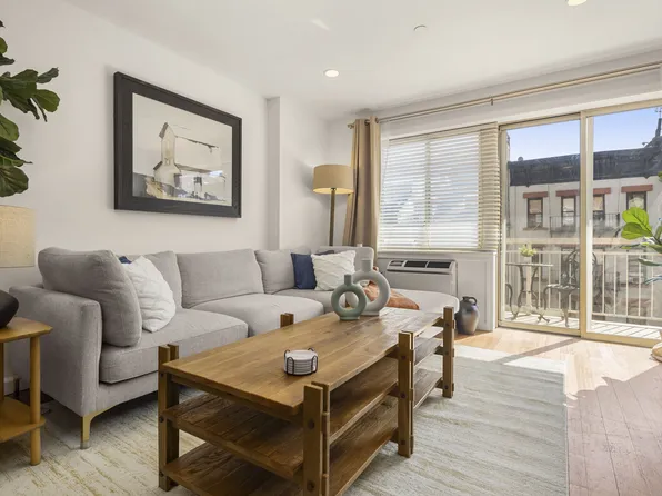 15 Saint Mark's Place image 6 of 18