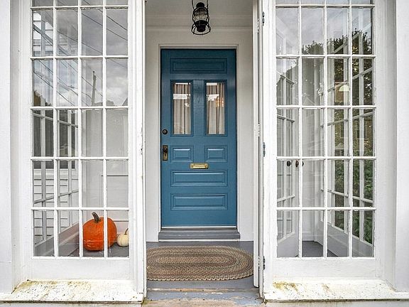 5th image of 74 Purchase St