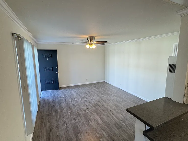 1732 E Sycamore Ave #A — Photo 4
