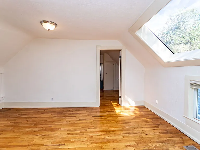 12 W Brookside St — Photo 25
