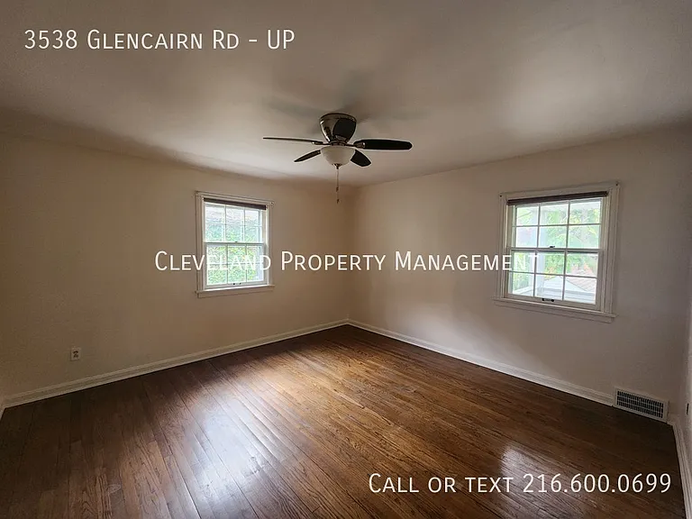 3538 Glencairn Rd #UP — Photo 11