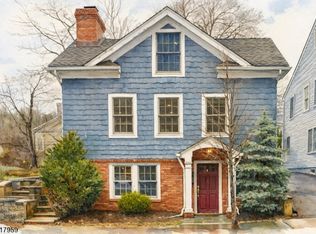 35 Dehart St, Morristown, NJ