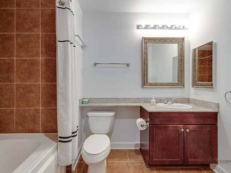 1235 S Prairie Ave #2107 — Photo 23