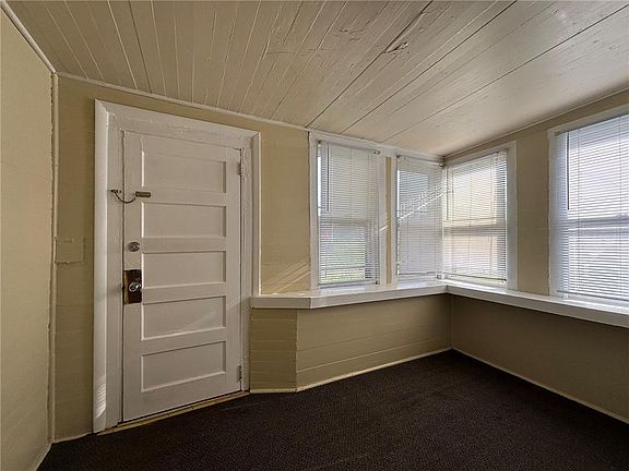 4th image of 1011 5th Ave