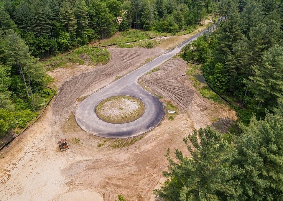 2nd image of 7 Colony Rd