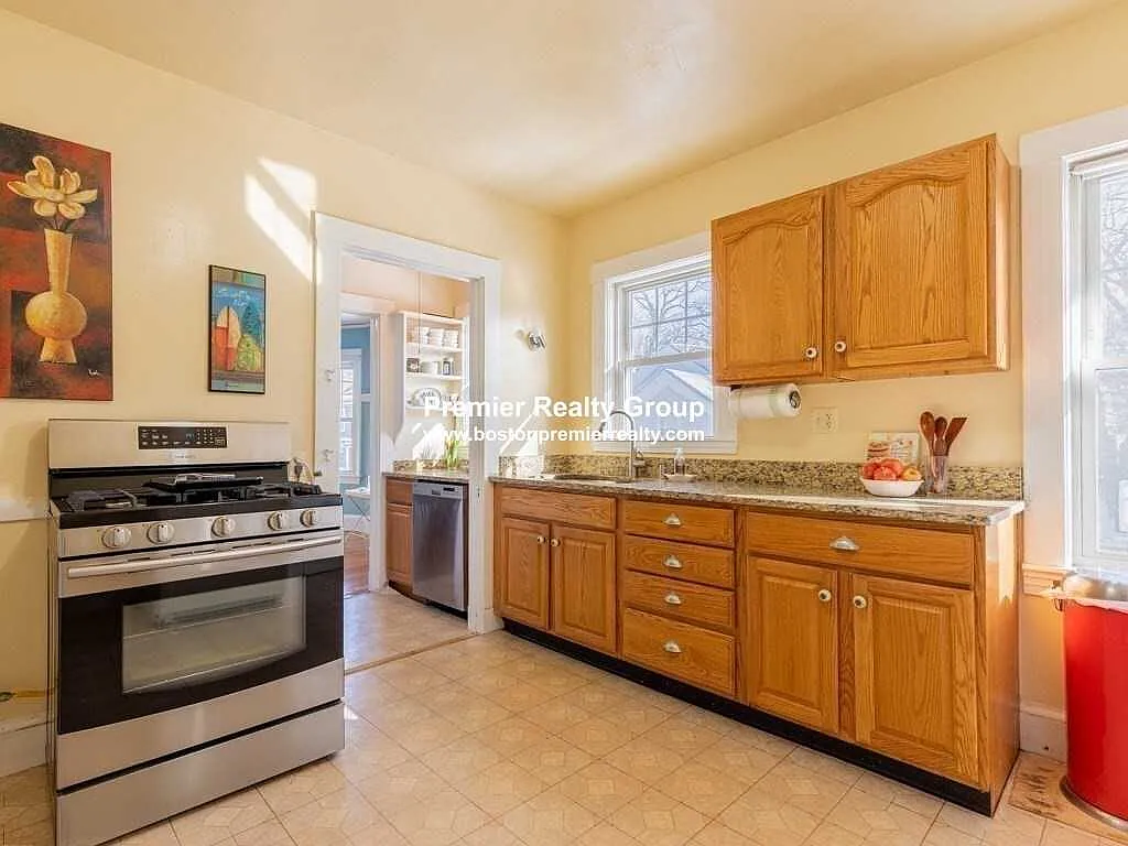 3 bed, $3,800 — Photo 4