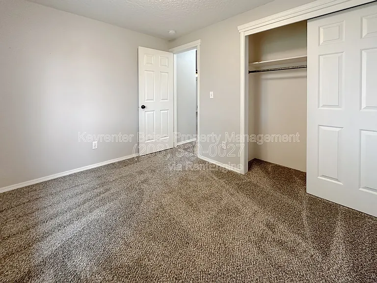 1017 W Edwards Ave — Photo 11