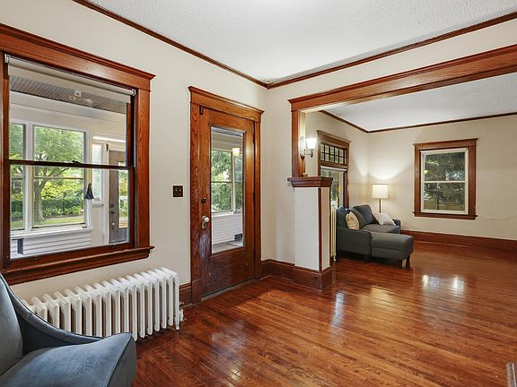 5th image of 3350 Aldrich Ave S