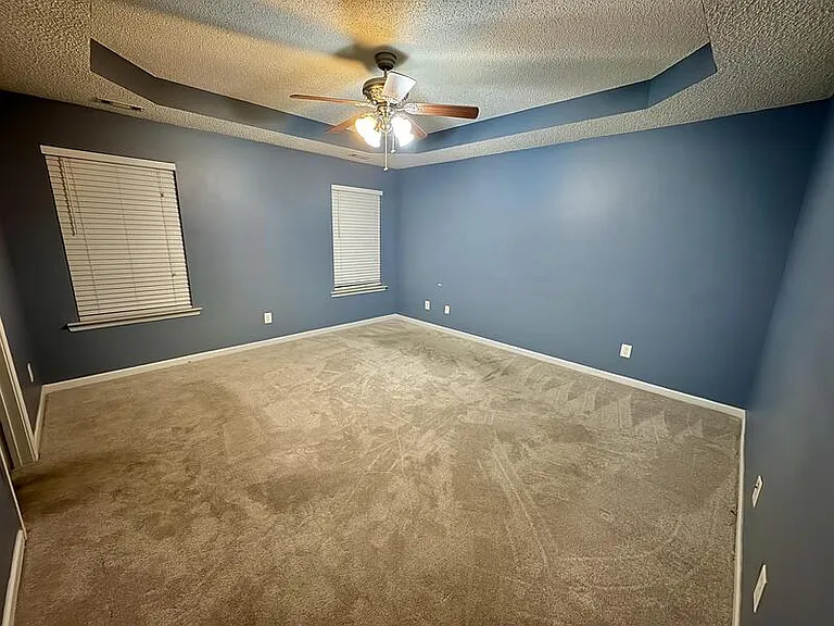 322 Clover Brook Dr — Photo 9