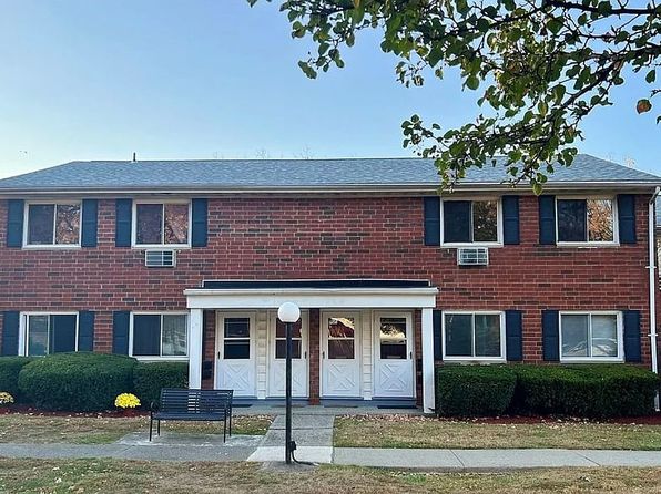 28 Manor Dr #28