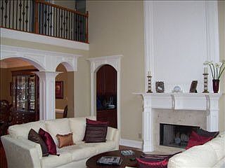 4th image of 160 Kimberly Ct