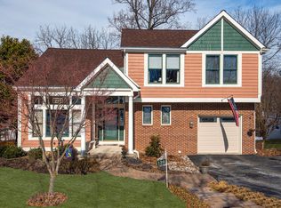136 Starhill Ln, Catonsville, MD 21228