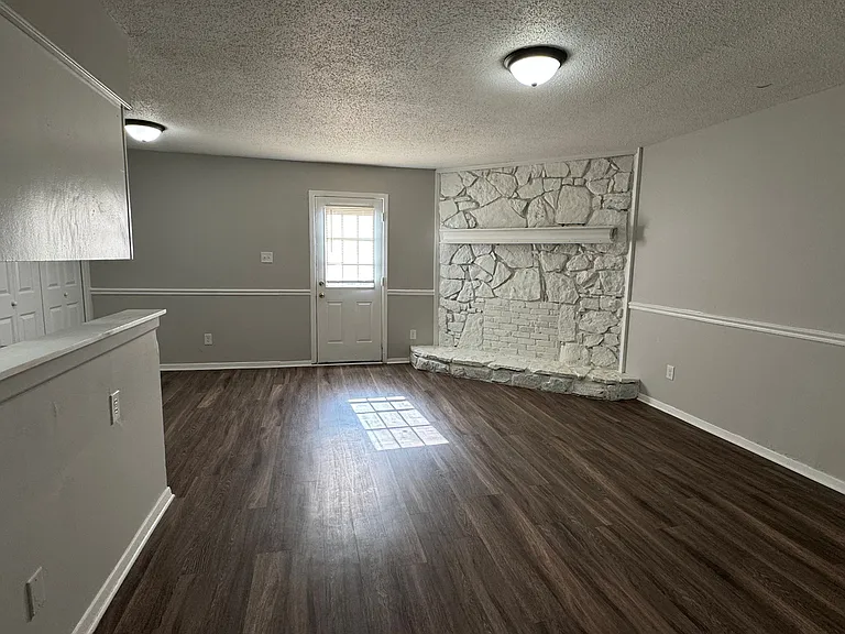 5711 Maple Tree Dr — Photo 7