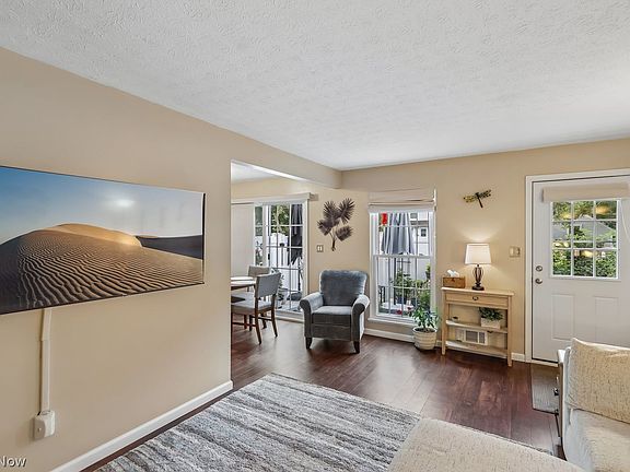 5th image of 20496 Williamsburg Ct