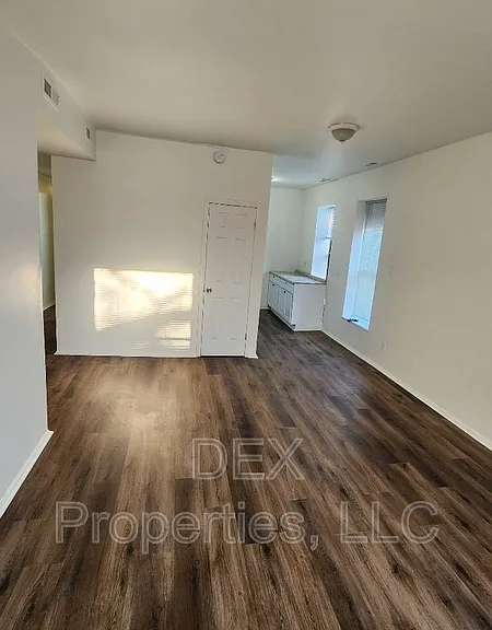 5096 Minerva Ave #C — Photo 3