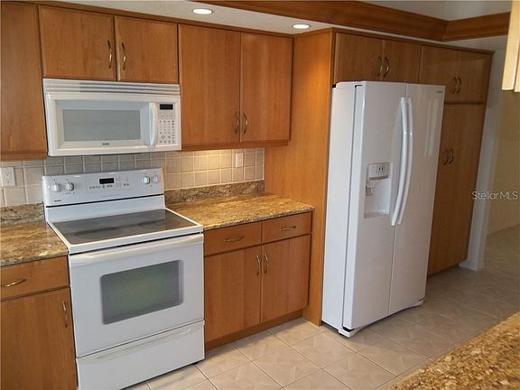 5th image of 1600 W Marion Ave APT 215