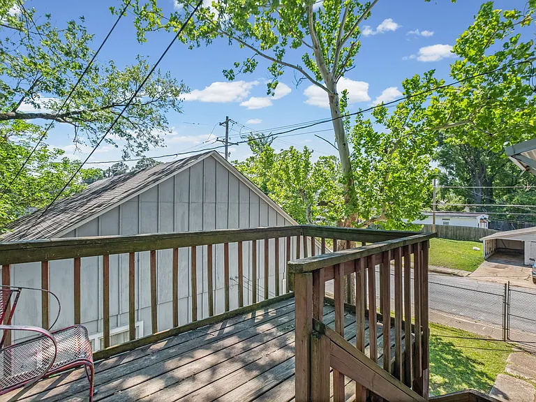 3633 Marion Ave #2 — Photo 16