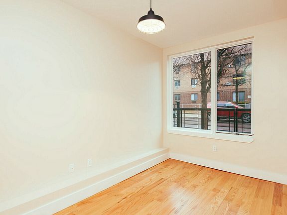 3rd image of 189 Johnson Ave APT 1D