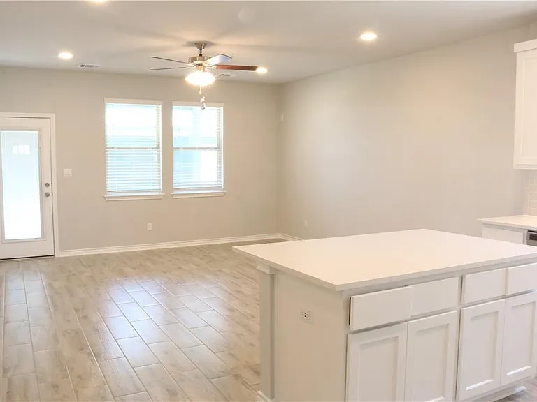 1124 Oak Chase Way — Photo 19